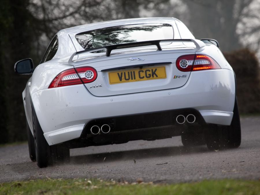  Jaguar XKR-S 2011 года  (UK) (фото 8 из 16)